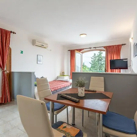 Apartmán Spacious Sea View Zeljko Milna (Brac)