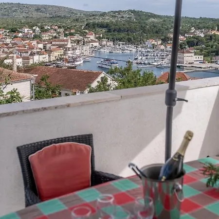 Spacious Sea View Zeljko Apartmán Milna (Brac)